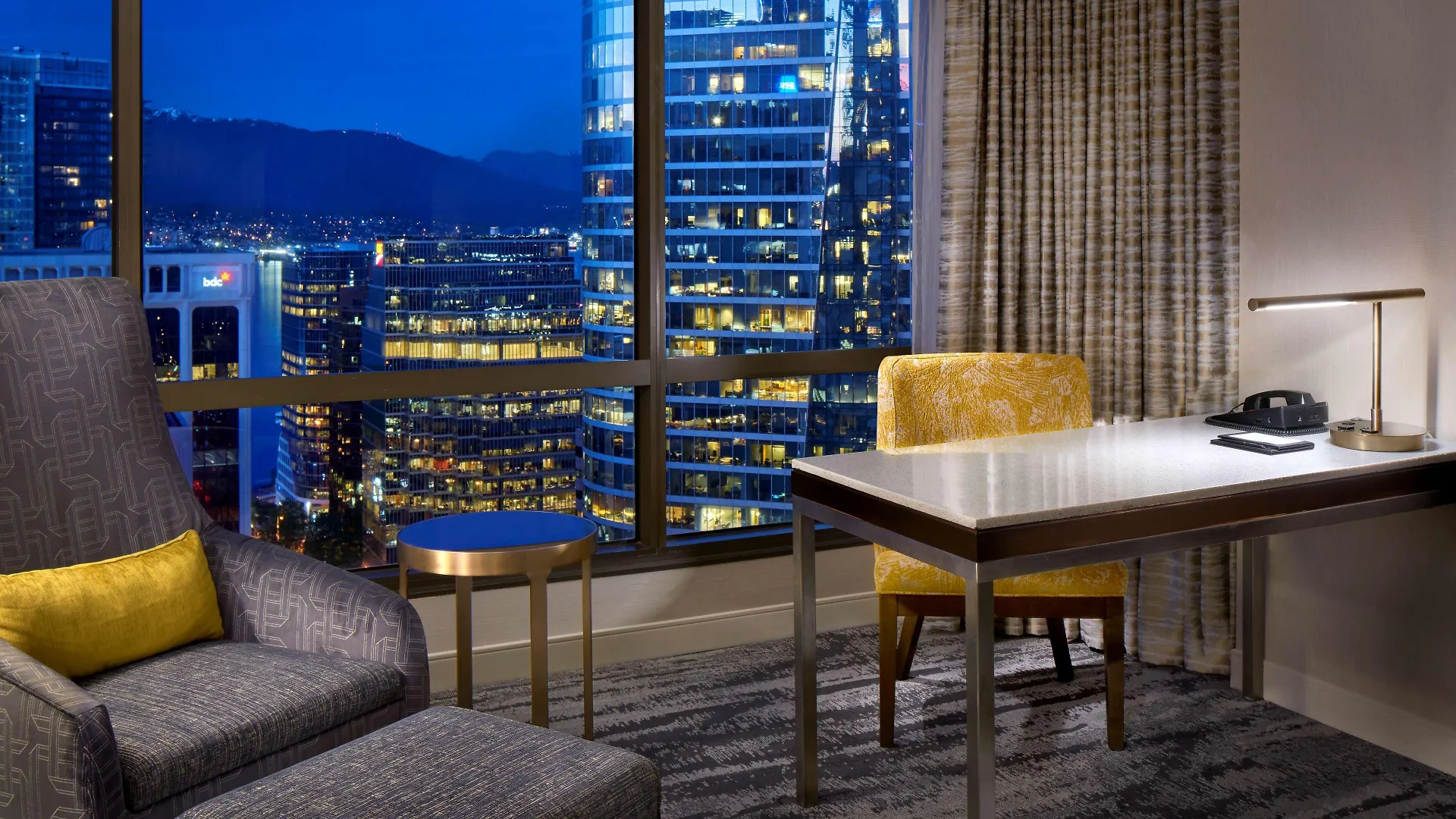 Hyatt Regency Vancouver 5*,